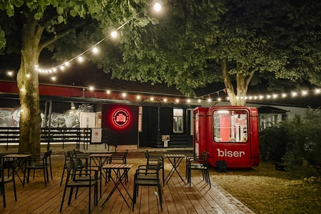 Bar Biser; Foto: Erazem Paravinja